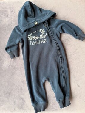 Roots Canada ▪️Midnight Blue Fleece Hooded Romper ▪️Size 3-6 Months